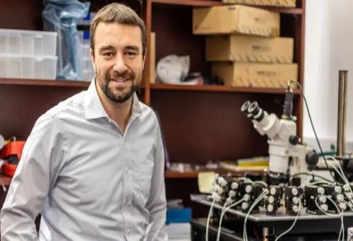 ساخت شبیه ترین کامپیوتر به مغز انسان