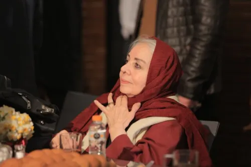 واکنش شمسی فضل اللهی به انتخاب شیر سنگی